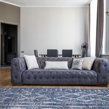 3 Room Apartments On Galytska Lviv Bagian luar foto